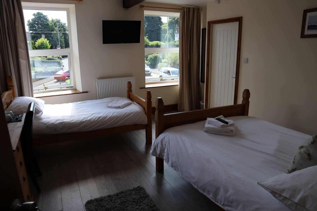 The Hare & Hounds Inn Foulridge Екстериор снимка