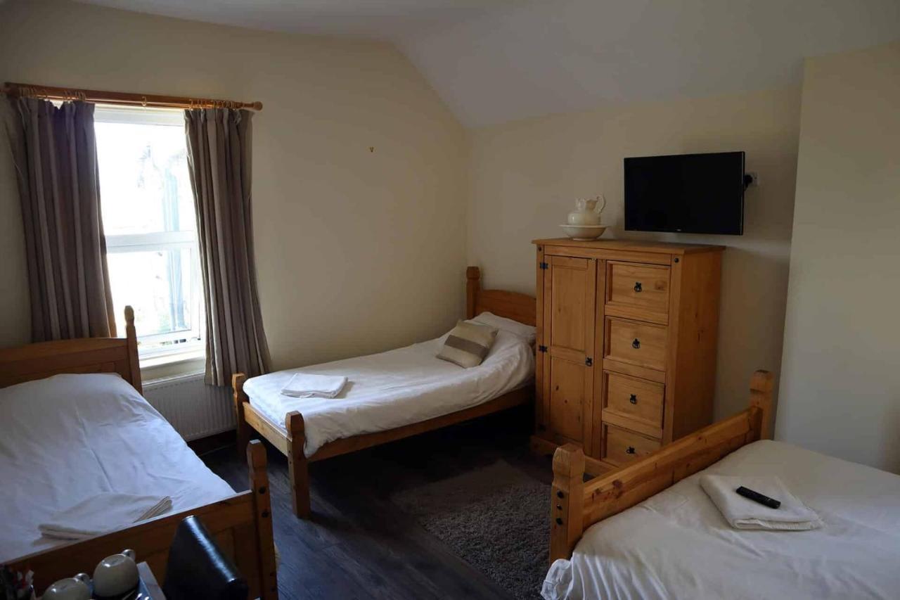 The Hare & Hounds Inn Foulridge Екстериор снимка