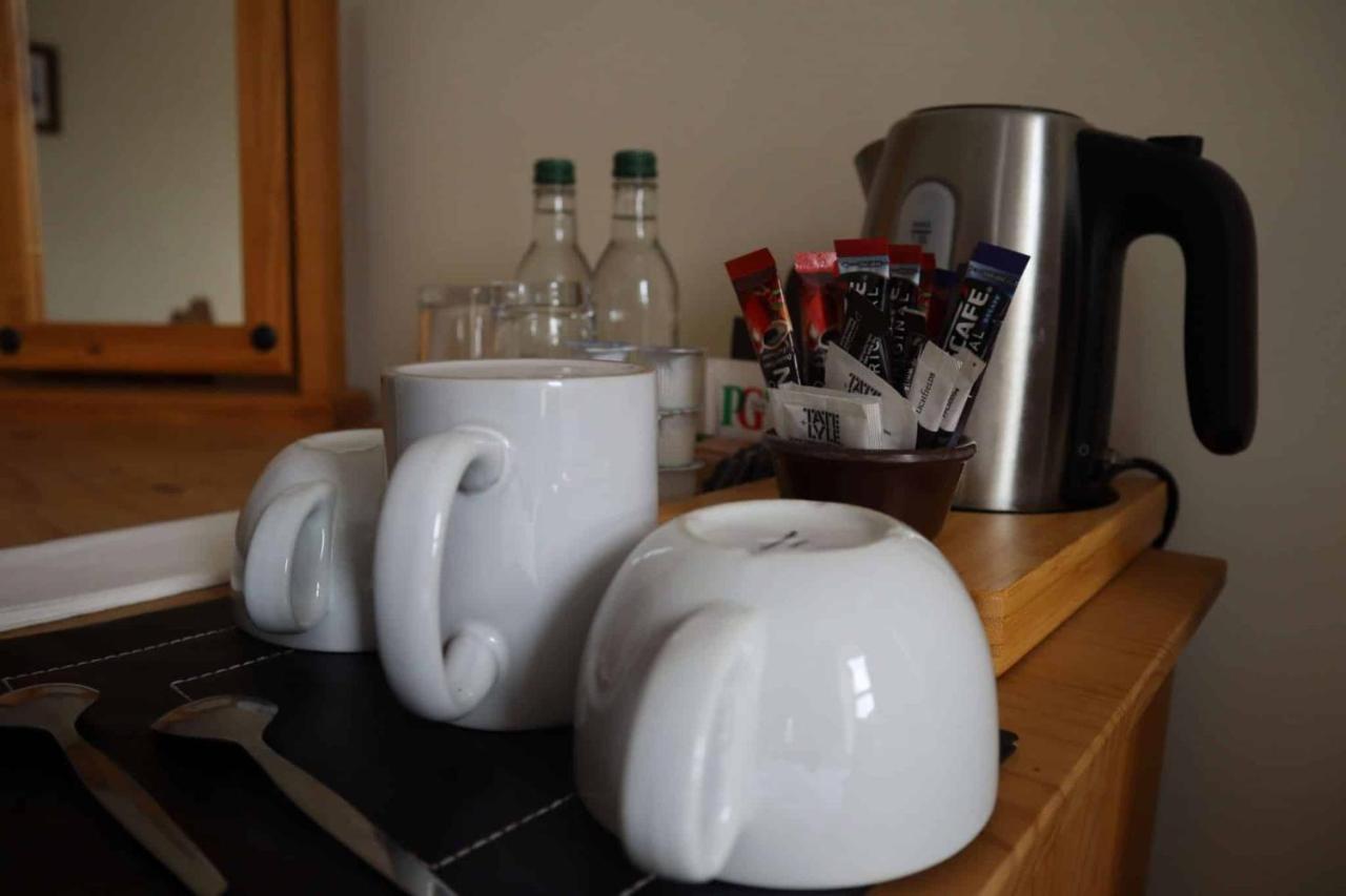 The Hare & Hounds Inn Foulridge Екстериор снимка