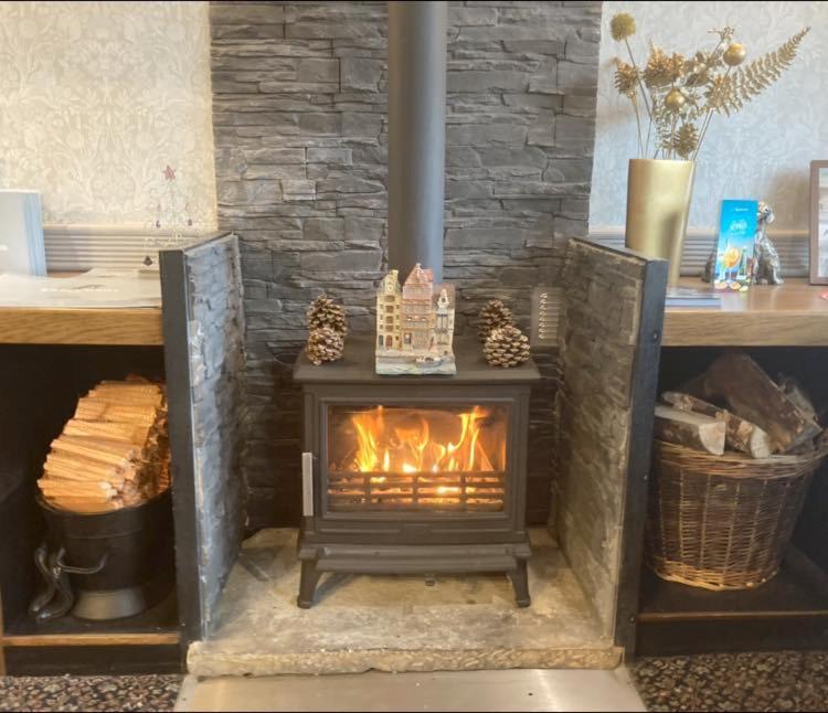 The Hare & Hounds Inn Foulridge Екстериор снимка