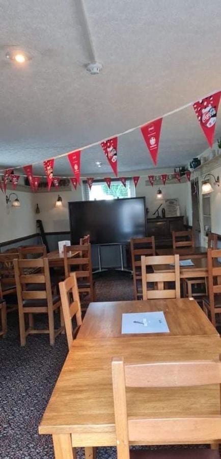 The Hare & Hounds Inn Foulridge Екстериор снимка