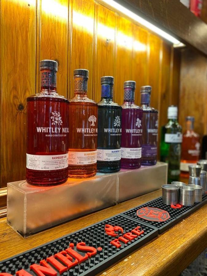 The Hare & Hounds Inn Foulridge Екстериор снимка